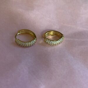 Elegant Gold Hoop Earrings